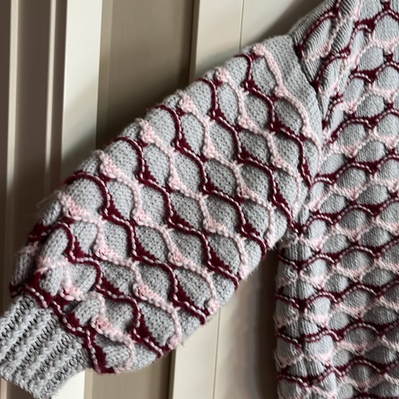 Handmade Knit Jacket - Picture 5 of 10